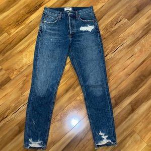 Jaime high rise classic Jean in grade.